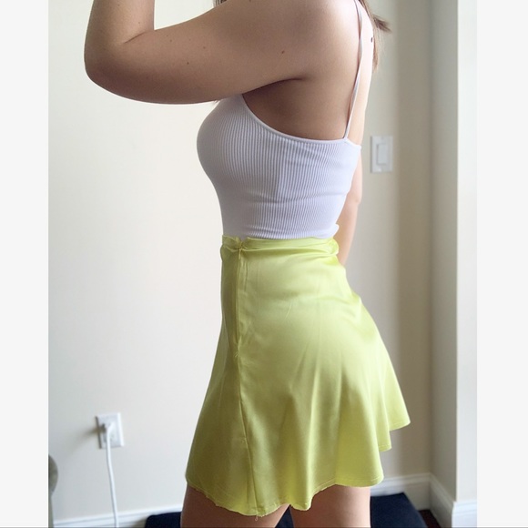 'Cindy' Satin Mini Skirt - Picture 9 of 10